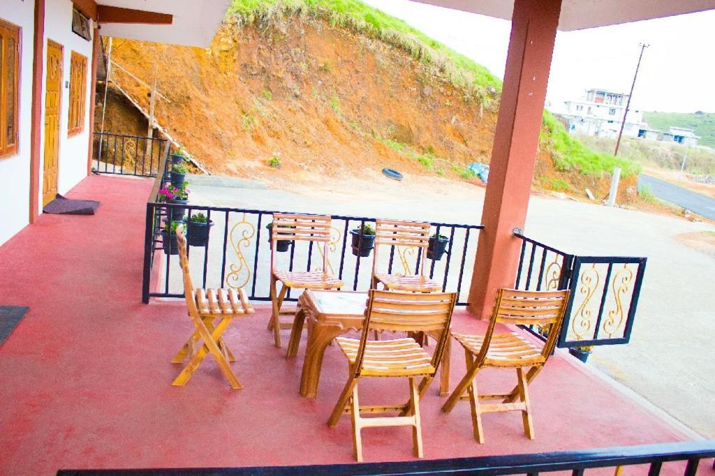 Cherish Guest House เชร์ราปุนจี ภายนอก รูปภาพ